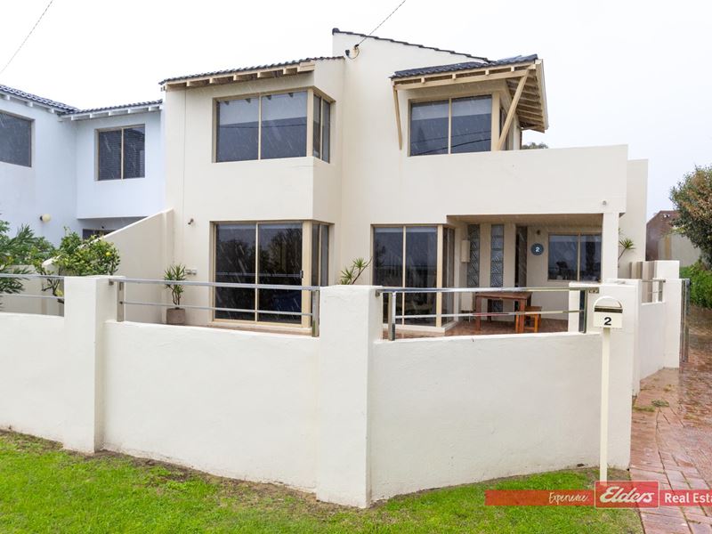 2/174 Arcadia Drive, Shoalwater