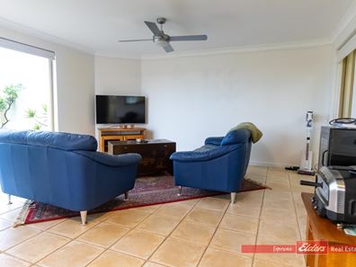 2/174 Arcadia Drive, Shoalwater WA 6169