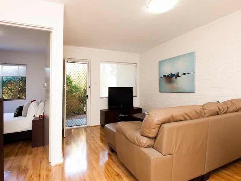 3/33 Point Walter Road, Bicton WA 6157