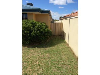 18 Clarafield Meander, Tapping WA 6065