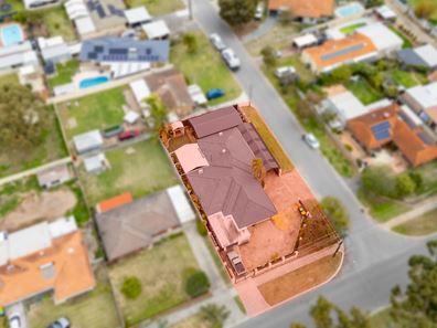 2 Moorine Court, Hillman WA 6168