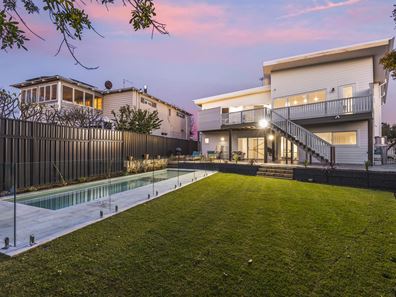 2 Mulloway Court, Burns Beach WA 6028