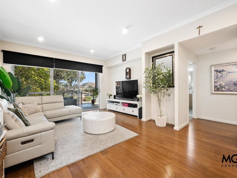 1/164 Riseley Street, Booragoon