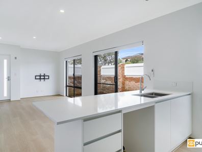 2/88 Winfield Street, Hamilton Hill WA 6163