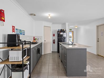 22 Jubilee Road, Glen Iris WA 6230