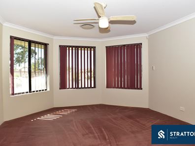 18 Woodside Loop, Beckenham WA 6107