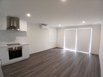 A/14 Orchardleigh Blvd, Lakelands WA 6180