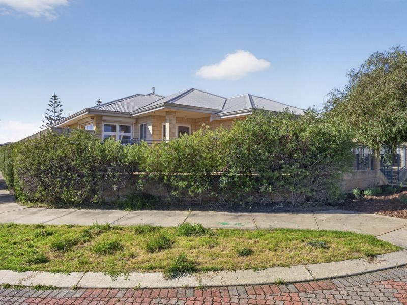 16 Johanna Way, Secret Harbour WA 6173