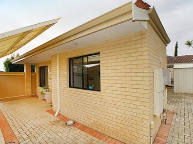 17A Gairdner Drive, Kardinya WA 6163