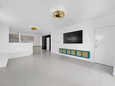 347 Hardey Rd, Cloverdale WA 6105