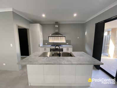 72 Cloudburst Avenue, Baldivis WA 6171