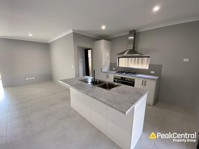 72 Cloudburst Avenue, Baldivis WA 6171