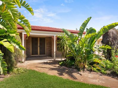 4 Pinjar Court, Waikiki WA 6169