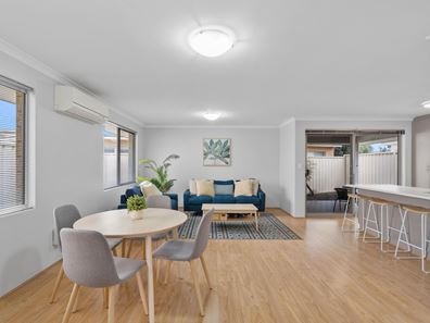 55 Leisure Way, Halls Head WA 6210