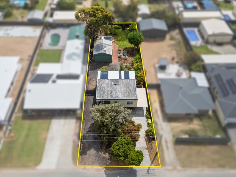 13 Maroonah Road, Golden Bay WA 6174
