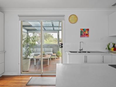 13 Maroonah Road, Golden Bay WA 6174