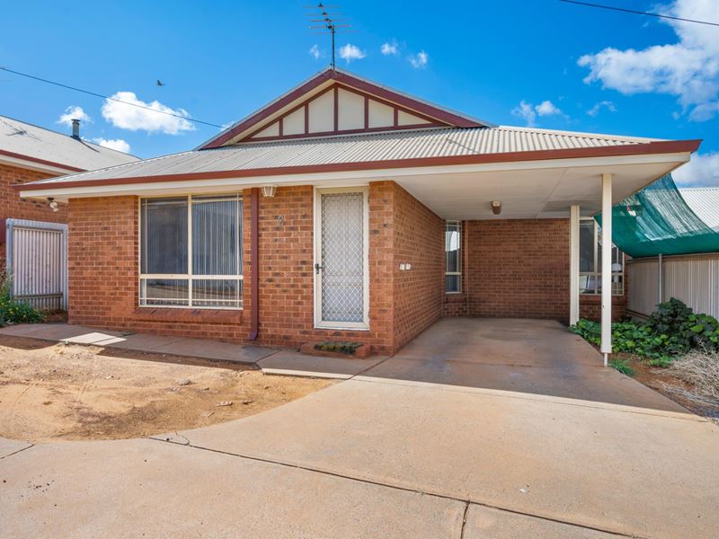 2/3 Kitchener Road, Mullingar WA 6430