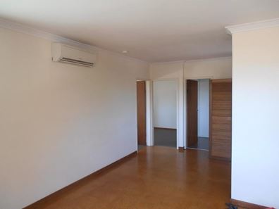 16/25 Heard Way, Glendalough WA 6016
