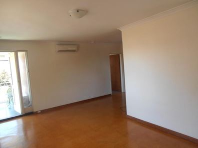 16/25 Heard Way, Glendalough WA 6016