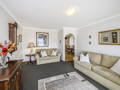 17 Saunders Street, Como WA 6152