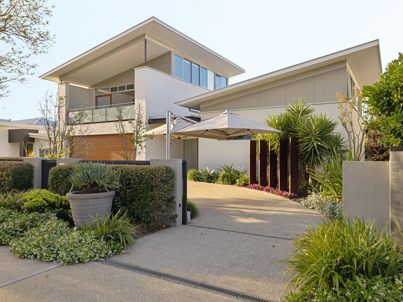 33 Leon Road, Dalkeith WA 6009