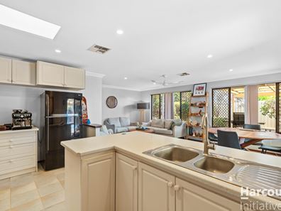 11 Althorne Way, Girrawheen WA 6064