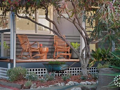 18 Newmarket Street, Beaconsfield WA 6162