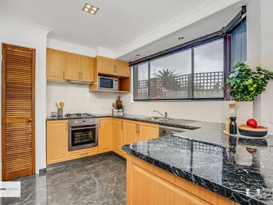 16 Regnans Close, Mirrabooka WA 6061