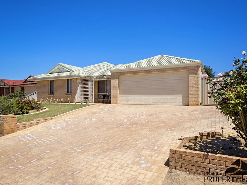 13 Hillview Drive, Drummond Cove WA 6532