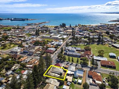 87 Fitzgerald Street, Geraldton WA 6530