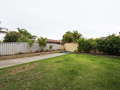 2/54 Bradbourne Drive, Carine WA 6020