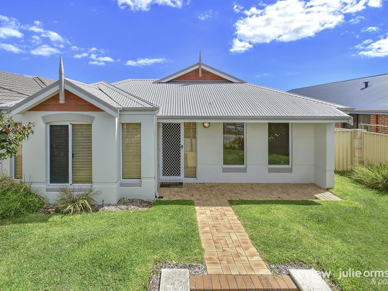 15 Cockleshell Brace, Jindalee WA 6036