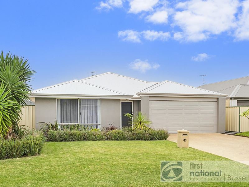 11 Billabong Street, Yalyalup WA 6280