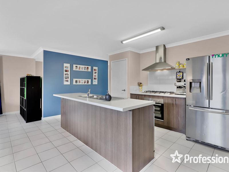 6 Jeffrey Loop, Brookdale