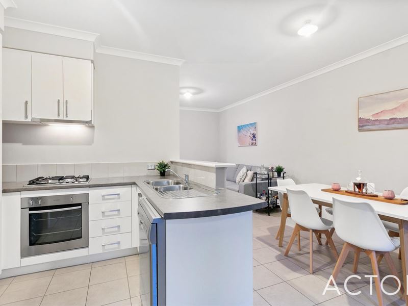 3/2 Quadea Way, Nollamara