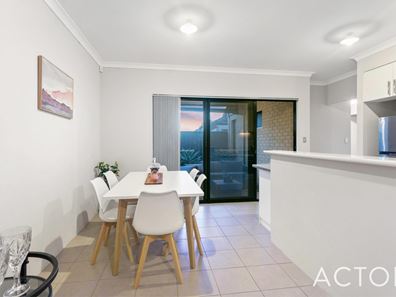 3/2 Quadea Way, Nollamara WA 6061