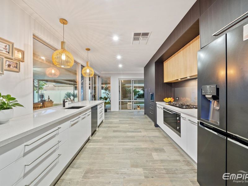 19 Dryden Street, Lake Coogee