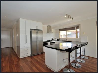 34 Round Hill  Drive, Port Kennedy WA 6172