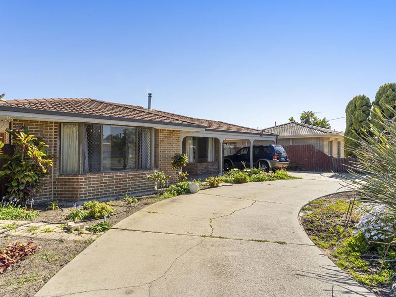 16 Townsend Road, Rockingham WA 6168