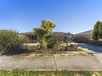 16 Townsend Road, Rockingham WA 6168