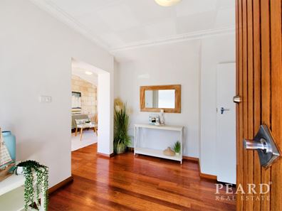 1A Hamer Avenue, Wembley Downs WA 6019
