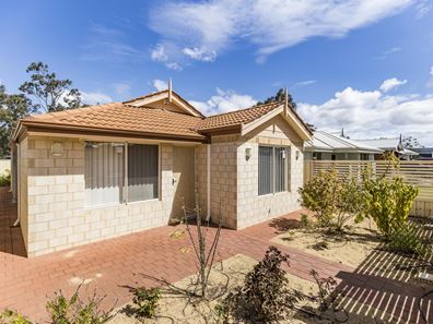 11 Pryde Way, Eden Hill WA 6054