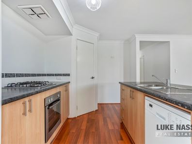 34 Newhaven Parade, Byford WA 6122