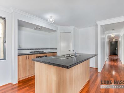 34 Newhaven Parade, Byford WA 6122