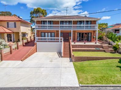 10 Muir Place, Halls Head WA 6210