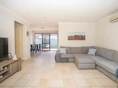 42B Tetworth Crescent, Nollamara WA 6061