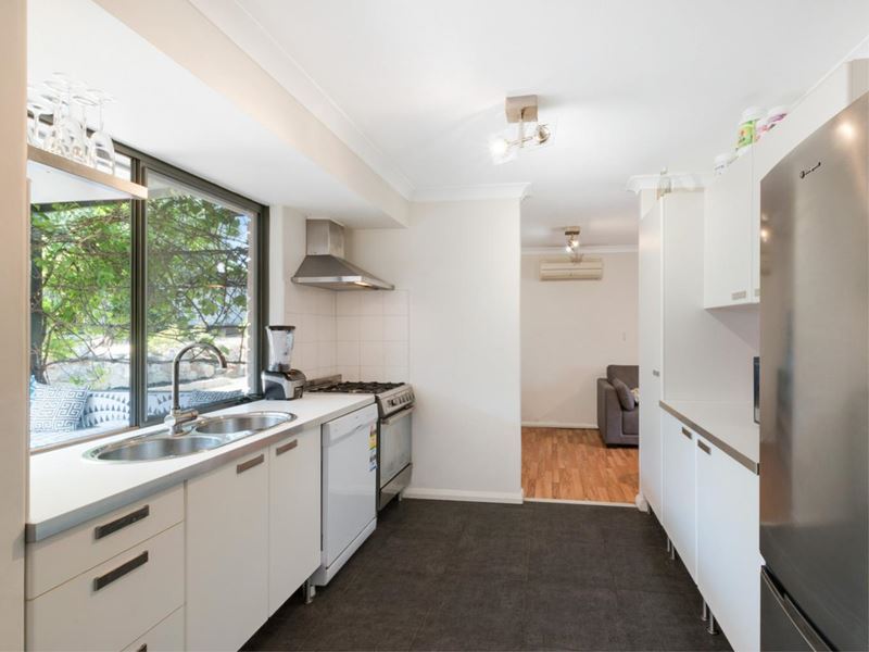 15 Roderick Court, Heathridge