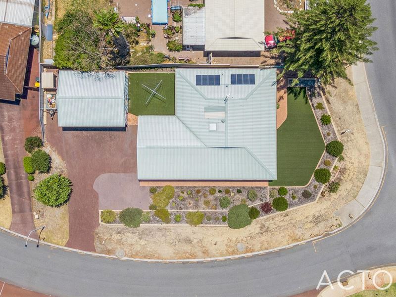 27 Mahogany Drive, Halls Head WA 6210