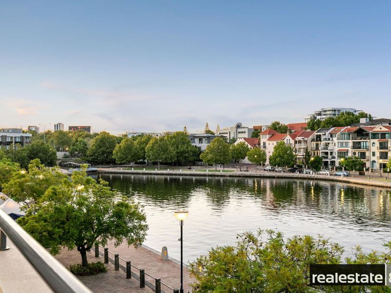 33/20 Royal Street, East Perth