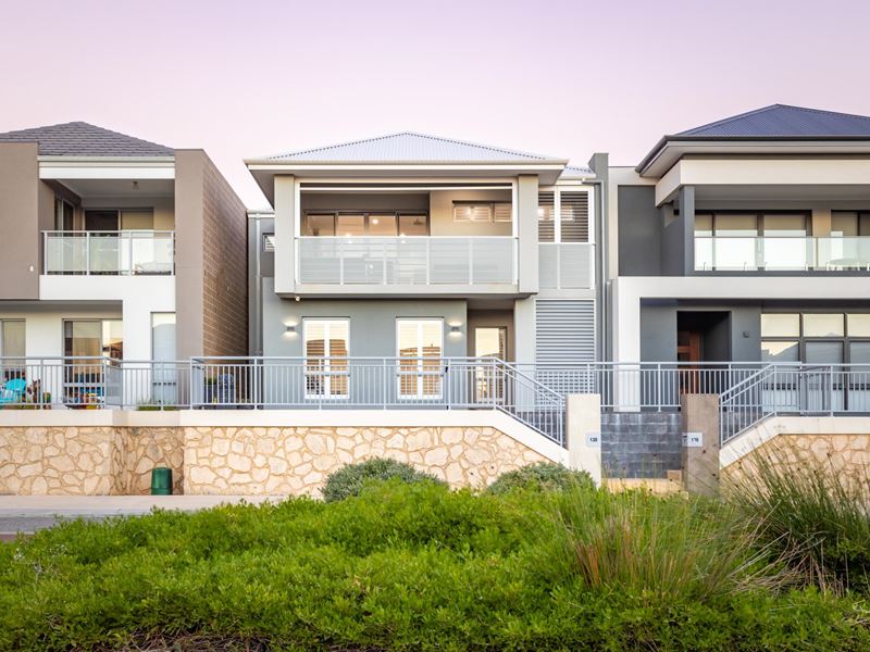 138 Orsino Boulevard, North Coogee
